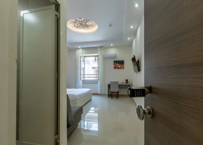 Hyper Termini Affittacamere 4*