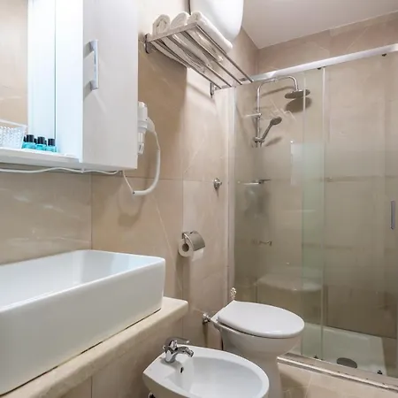 Hyper Termini Pensjonat Rzym